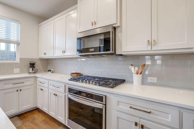 109 Crossroads Circle, Westworth Village, TX 76114