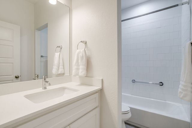 109 Crossroads Circle, Westworth Village, TX 76114