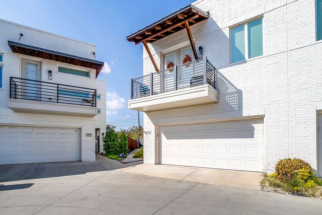 109 Crossroads Circle, Westworth Village, TX 76114