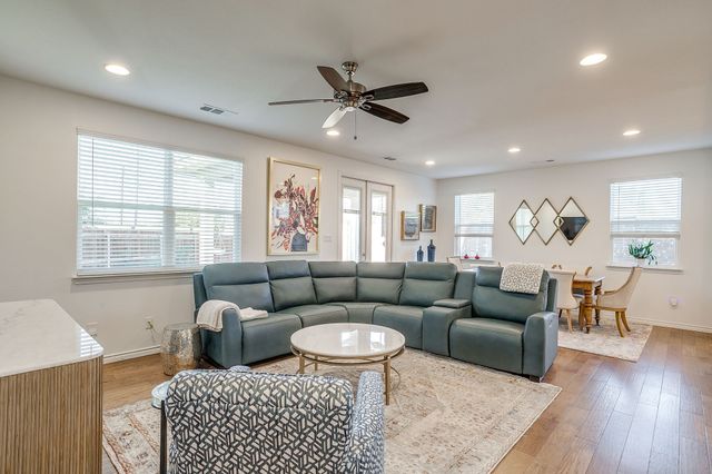 109 Crossroads Circle, Westworth Village, TX 76114