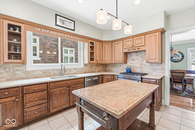 5365 N Washington Boulevard, Indianapolis, IN 46220