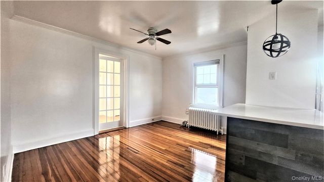 290 Roberts Avenue, Yonkers, NY 10703