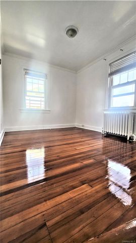 290 Roberts Avenue, Yonkers, NY 10703