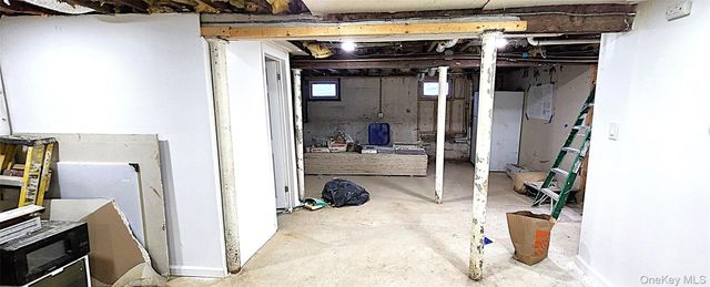 290 Roberts Avenue, Yonkers, NY 10703