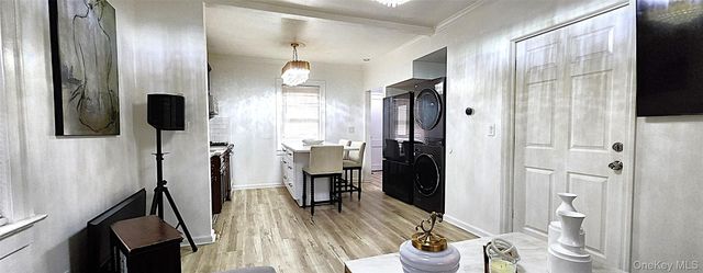 290 Roberts Avenue, Yonkers, NY 10703