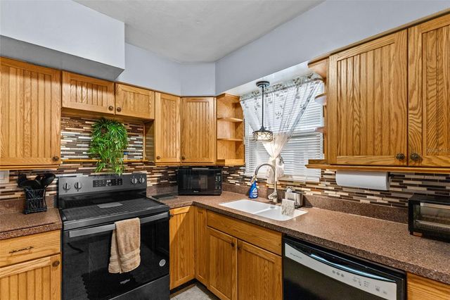 8290 52ND WAY N, Pinellas Park, FL 33781