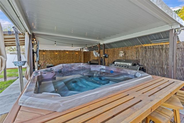 8290 52ND WAY N, Pinellas Park, FL 33781