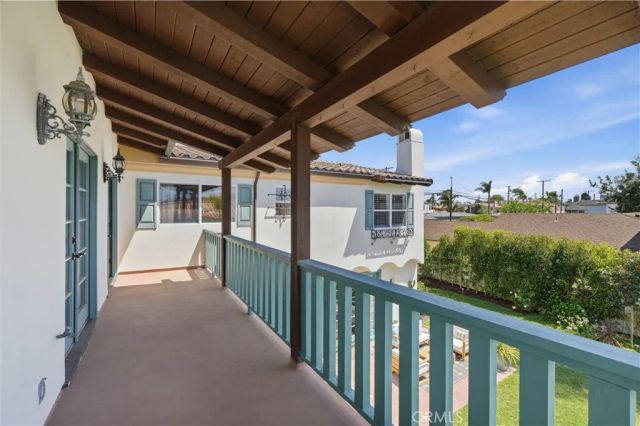 1756 10th, Manhattan Beach, CA 90266