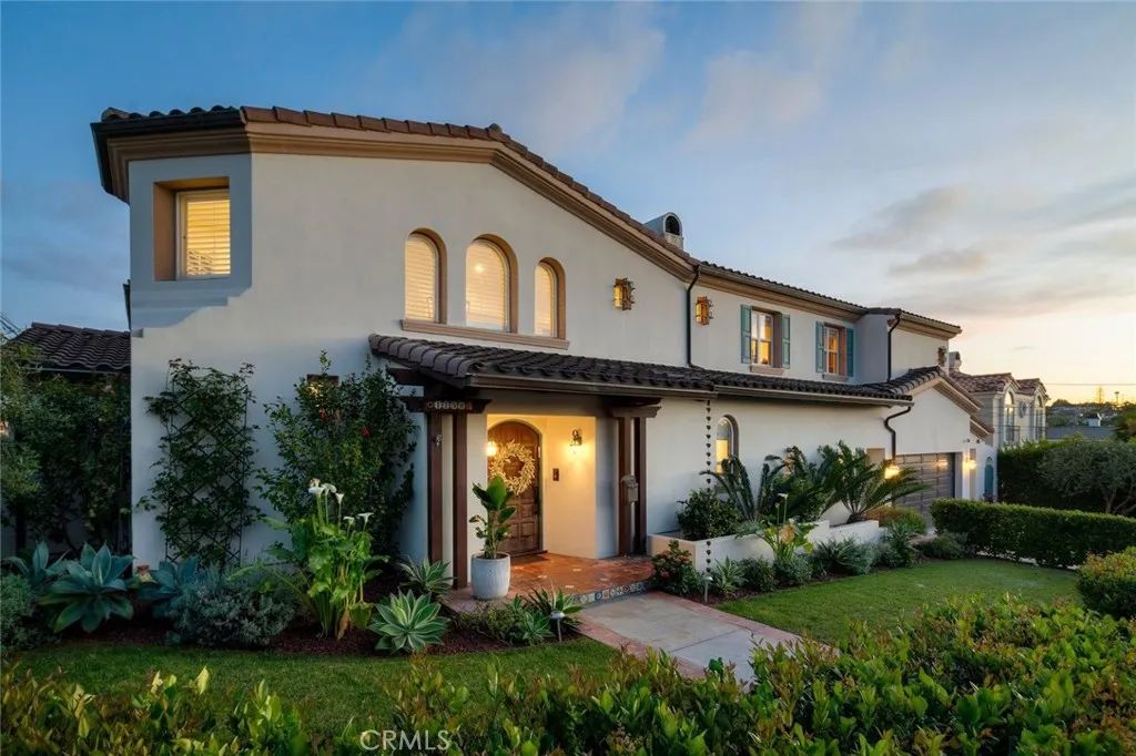 1756 10th, Manhattan Beach, CA 90266
