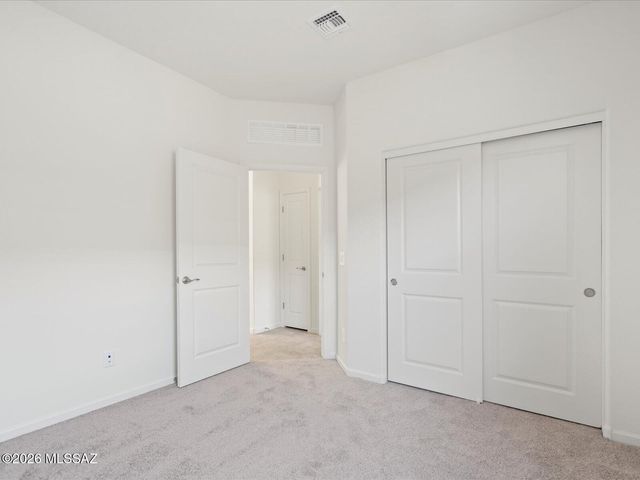 7927 S Walnutview Drive, Tucson, AZ 85757