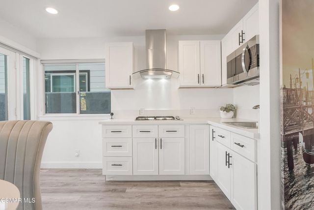 2014 Napoli Drive, Oxnard, CA 93035