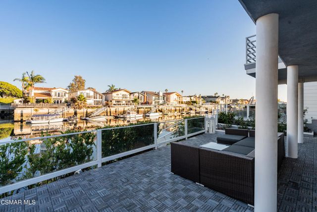 2014 Napoli Drive, Oxnard, CA 93035