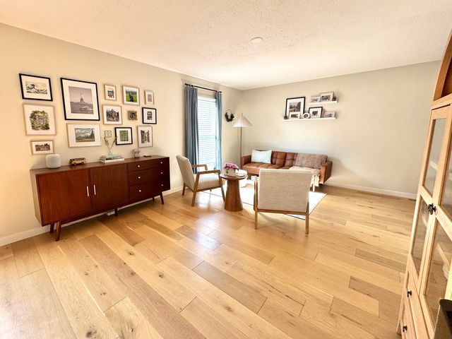 2902 S Myra Ridge Drive, Urbana, IL 61802