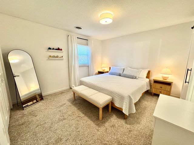 2902 S Myra Ridge Drive, Urbana, IL 61802