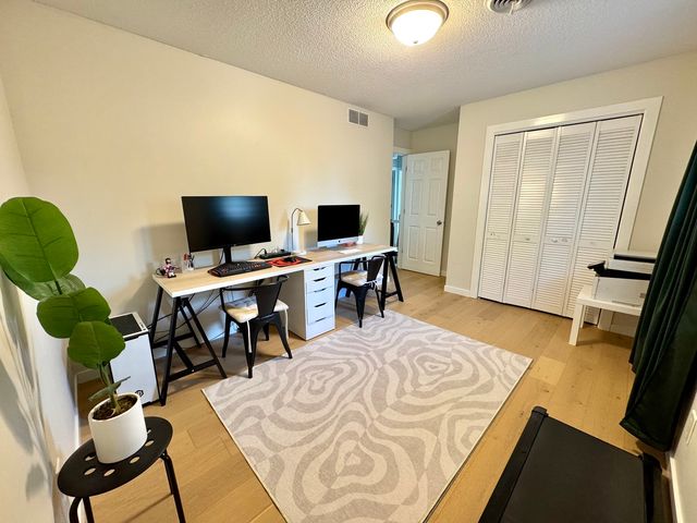 2902 S Myra Ridge Drive, Urbana, IL 61802