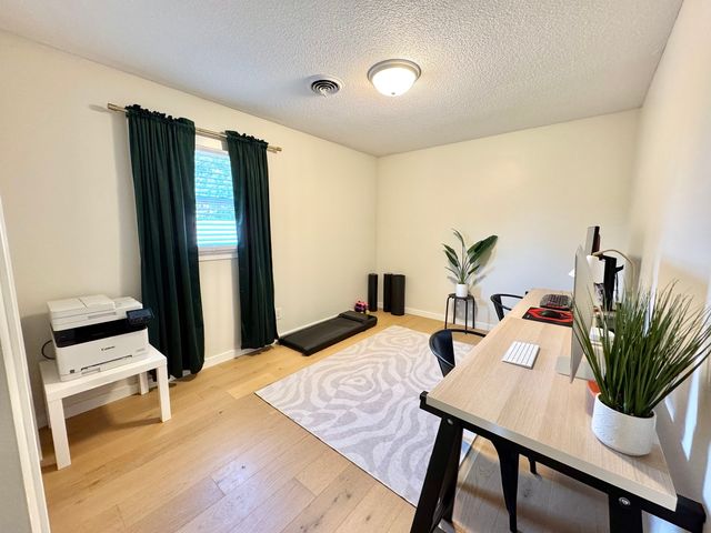 2902 S Myra Ridge Drive, Urbana, IL 61802