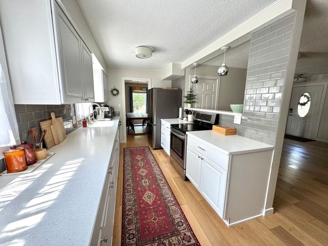 2902 S Myra Ridge Drive, Urbana, IL 61802