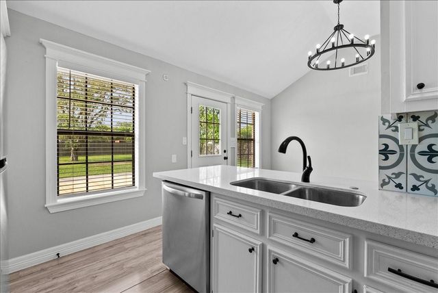 12606 Ponderosa Drive, Dickinson, TX 77539