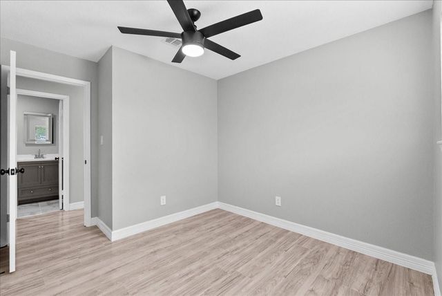 12606 Ponderosa Drive, Dickinson, TX 77539