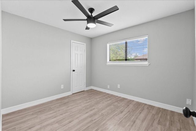 12606 Ponderosa Drive, Dickinson, TX 77539