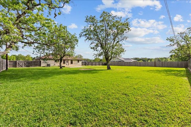 12606 Ponderosa Drive, Dickinson, TX 77539