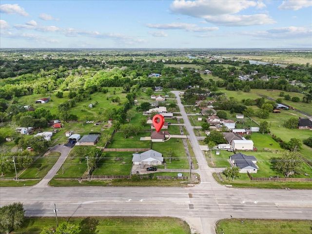 12606 Ponderosa Drive, Dickinson, TX 77539