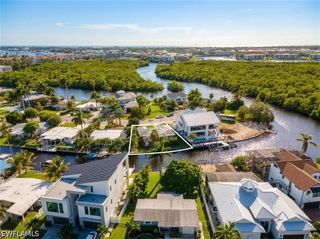 1765 Harbor LN, Naples, FL 34104