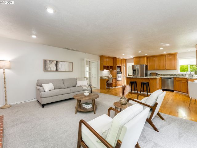 320 Nw 163RD Pl, Beaverton, OR 97006