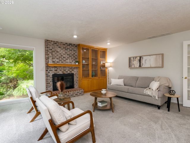 320 Nw 163RD Pl, Beaverton, OR 97006