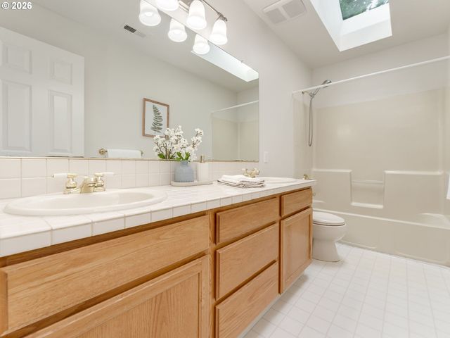 320 Nw 163RD Pl, Beaverton, OR 97006