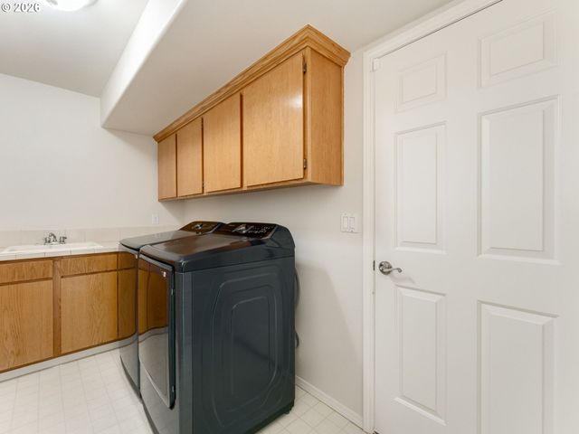 320 Nw 163RD Pl, Beaverton, OR 97006