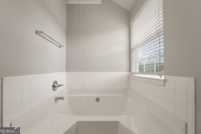 27 Waters Edge Way, Fayetteville, GA 30215