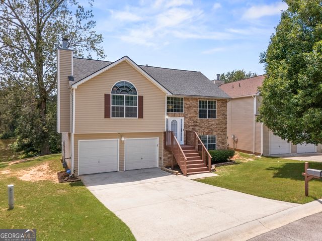 27 Waters Edge Way, Fayetteville, GA 30215