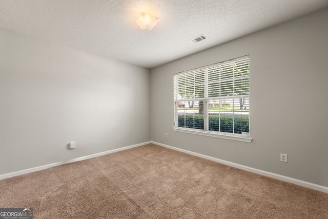 27 Waters Edge Way, Fayetteville, GA 30215