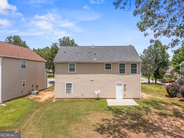 27 Waters Edge Way, Fayetteville, GA 30215