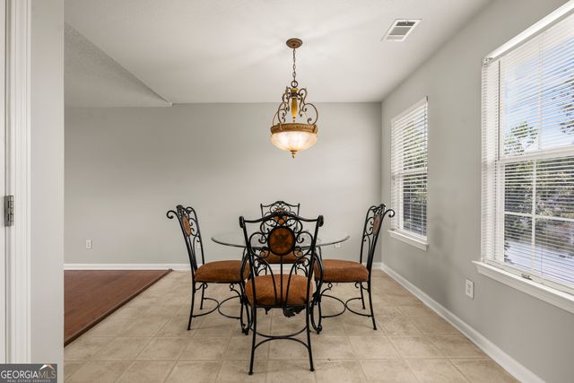 27 Waters Edge Way, Fayetteville, GA 30215