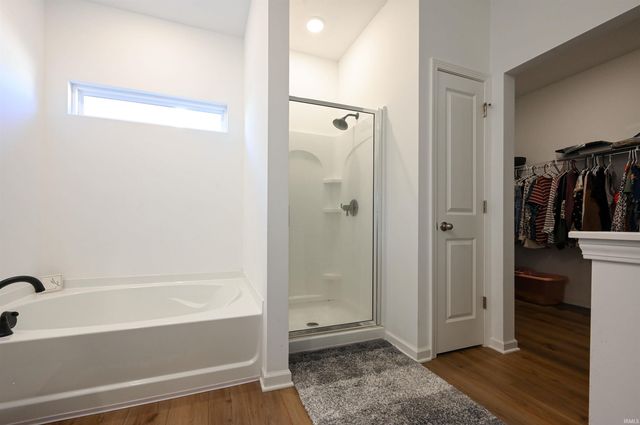 835 LANDO CREEK Drive, Kokomo, IN 46902