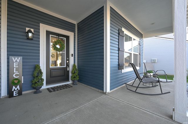 835 LANDO CREEK Drive, Kokomo, IN 46902