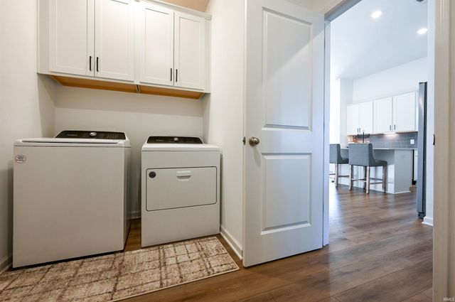 835 LANDO CREEK Drive, Kokomo, IN 46902