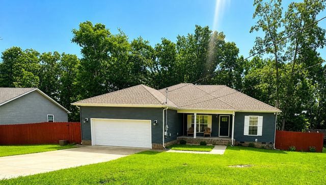 106 Doak St, Shelbyville, TN 37160