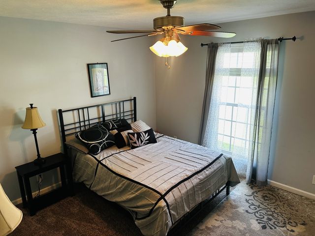 106 Doak St, Shelbyville, TN 37160