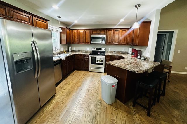 106 Doak St, Shelbyville, TN 37160