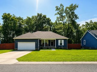 106 Doak St, Shelbyville, TN 37160