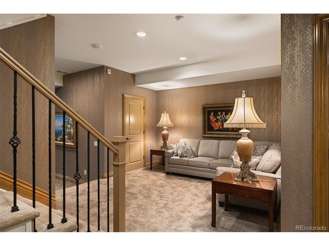 5959 S Humboldt Ct, Centennial, CO 80121