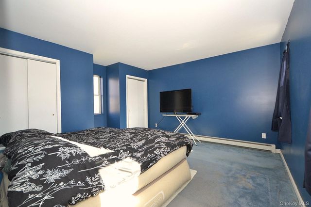 72 Old Farm Road, Riverhead, NY 11901