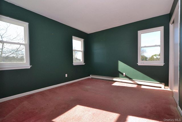 72 Old Farm Road, Riverhead, NY 11901