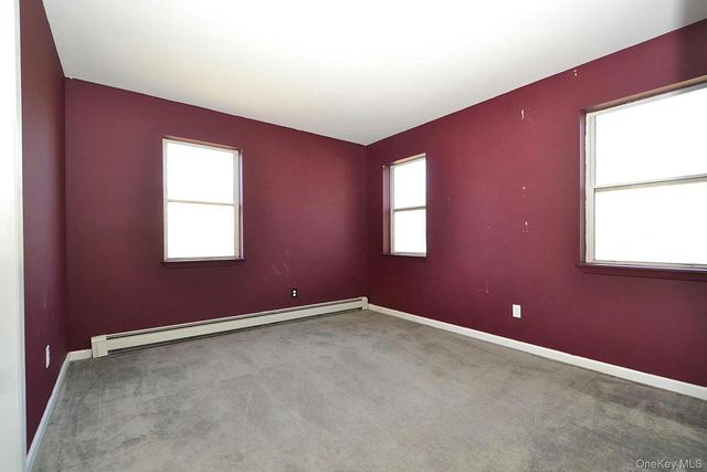 72 Old Farm Road, Riverhead, NY 11901