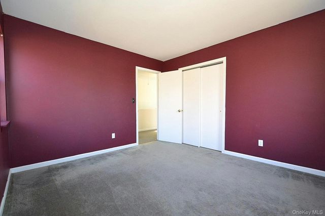 72 Old Farm Road, Riverhead, NY 11901