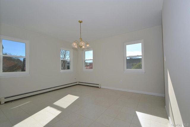 72 Old Farm Road, Riverhead, NY 11901