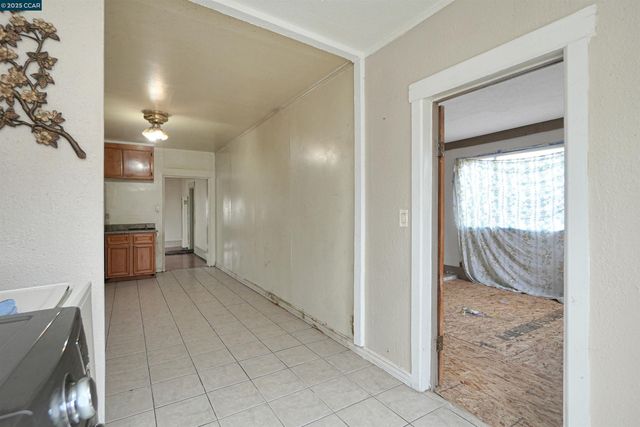 1433 87th Ave, Oakland, CA 94621